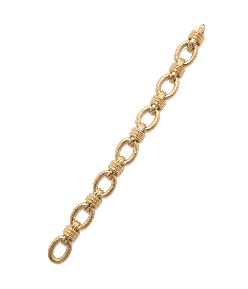 Oval and Fluted Link Gold Bracelet | David Webb New York